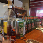 パスタ専門店AKATOMBO - 目の前にはホワイトホース