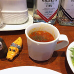 Pasuta Semmonten Akatombo - トマトがかぶってます
                      スープも美味しい(* ´ㅁ`*)