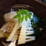 土家 - 25年4月　蕎麦がき椀　鯛、狭山筍、若芽