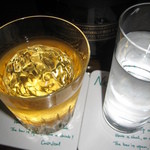 ニコルズ バー - スコッチ・シングルトンのロック