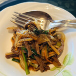 中国料理 翆陽 - 細切り牛肉の黒胡椒炒め