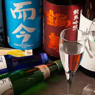 Updated daily◎Always offering 40 types of sake at a flat glass price!