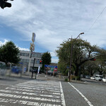 カレーの店 マボロシ - 相模原消防署前交差点 ここを左へ（マスキング修正済み）
