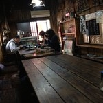 仲よし - 店内はLED化で以前よりは明るくなりましたが、前の電球時代の方が温かみがあってよかったです。