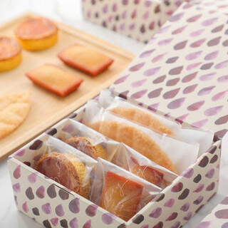 贈り物にふさわしい、上品なパッケージ。