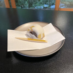 鐘山苑 - 茶室の和菓子。美味し。