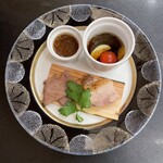 鐘山苑 - 1日目の夕食。美味し。