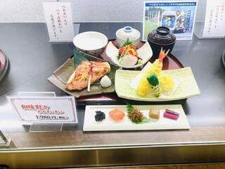 h Tsukiji Uemura Sakura Tei - 和味彩々。