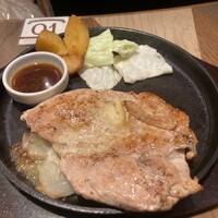 ビストロガブリ 大門店 - 山椒バターのチキンステーキ