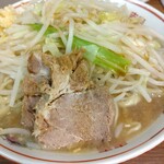 ラーメン二郎 - 豚は品川標準