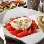 Burrata cheese and fresh tomato caprese (Full)