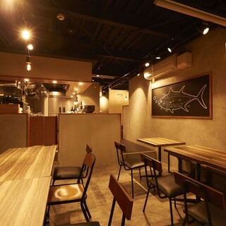 オシャレな外観＆カジュアルなダイニングで気軽にお食事を♪