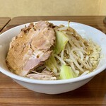 今を楽しめ - ラーメン200g、ニンニク少なめ