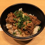 伊勢製麺 - 肉丼　350円