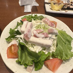 肉豆冨とレモンサワー 大衆食堂 安べゑ - シーザーサラダ438円