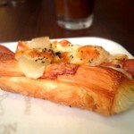 BONBON - 釜焼きオニオンパイドック