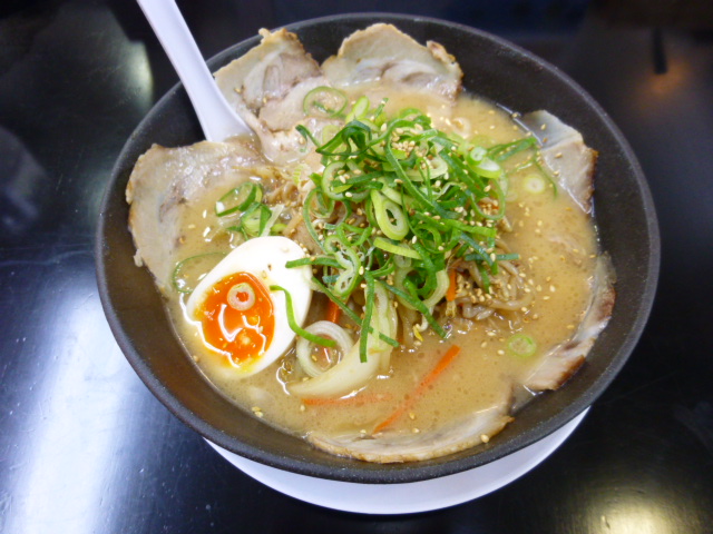 ラーメンまるちゃん - 嵐電天神川/ラーメン | 食べログ