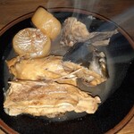 イエノミ ナニワ 301 - ブリのあらと大根の煮付け