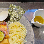 Japanese Soba Noodles 蔦 - フレンチではサラダに良く使われるヴィネグレットソース