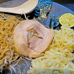 Japanese Soba Noodles 蔦 - 黒豚バラチャーシュー