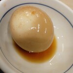 Katsuya - 全力たまご110円〜ピリ辛は汁だけで卵には浸かってない。