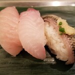 Sushi Uogashi Nihonichi - びんちょう大とろ、たかのは鯛、いわし。