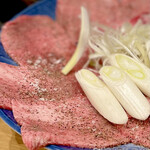 炭焼 金竜山 - タン