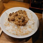 煮干し中華そば 麺屋 芝乃 - ランチ限定ミニ焼豚ご飯