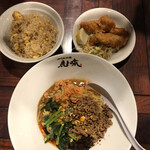 四川担担麺 虎嘯 - 汁なし担坦麺・半チャン＋半から