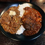 カレバカ世紀 - 右チキン、左豚キャベツ