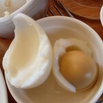 カフェラテ - 茹で卵は茹で過ぎ
味わいにはほぼ関係ないけど