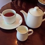 アンファン・ルミエール  - ティーセット