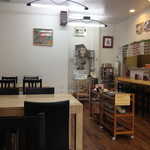 てるのちゃんぽん亭 - 店内全景。