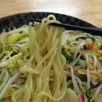 てるのちゃんぽん亭 - 麺。