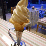 毬まる - 牧場ミルクのソフトクリーム「燦」