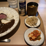 炭火焼肉 肉の匠 ひうち - キムチとモヤシ　辛みスパイスあり(私には不要でした)