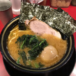 家系ラーメン王道 神道家 - 