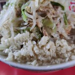 ラーメン二郎 - ニンニクも美味い。