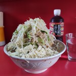 ラーメン二郎 - 芸術的山盛り