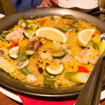 地中海食堂BOCA - 野菜と鶏肉のパエリア