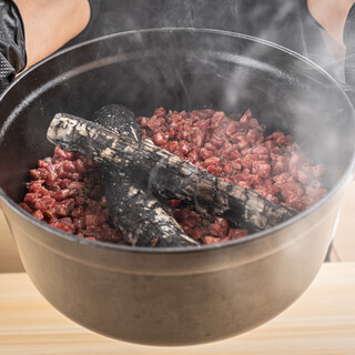 五感を掻き立てる【薪焼きストーブ飯】