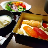 ブッフェアンドカフェ スロープサイドダイナー ザクロ - 