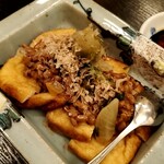 魚と旬の料理 まる - 炙り京禅庵のうす揚げ納豆のおみ漬け
