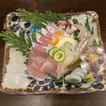 かもめ食堂 - 刺し身の盛合せ