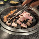 jukuseinikusemmontenyopunooubutashioyaki - サムギョプサル