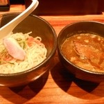 魔乃巣 - 「カレーつけ麺」（800円）です