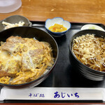 Sobadokoro Ajiichi - ランチサービス かつ丼合わせ温そば 930円