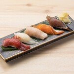 5 pieces of nigiri