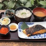 炭火焼専門食処 白銀屋 - 