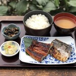 炭火焼専門食処 白銀屋 - 